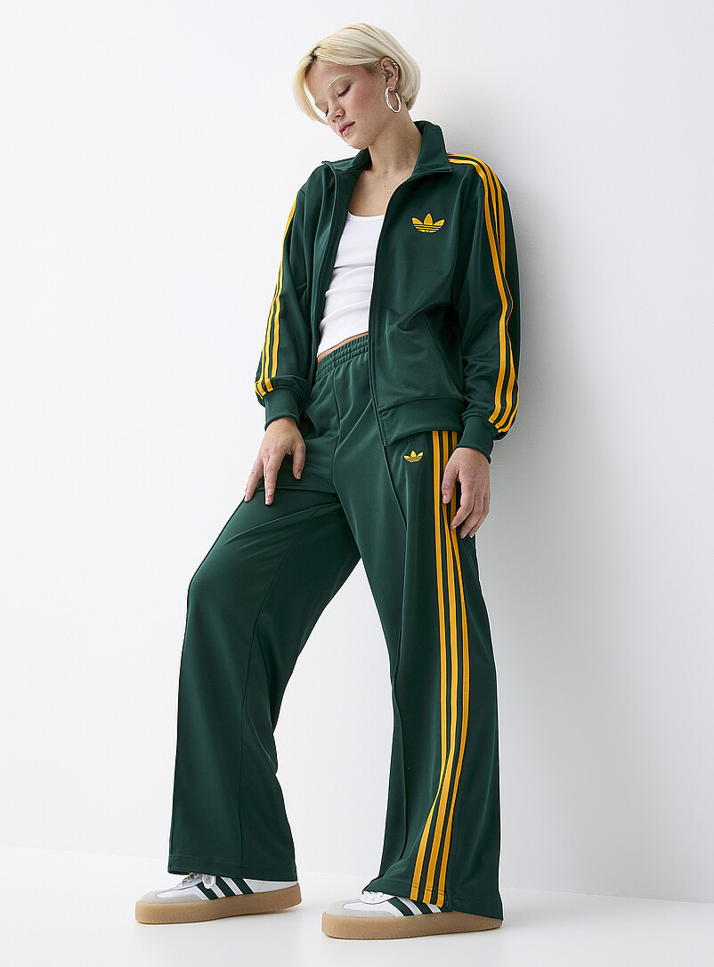Le pantalon track ample Firebird | Adidas Originals | Magasinez des ...