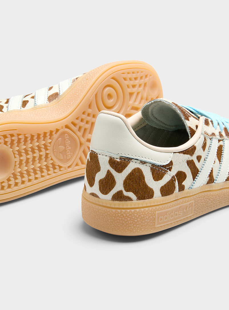 Adidas Originals: Le sneaker Handball Spezial cuir poilu girafe Femme Fauve - Tabac pour femme