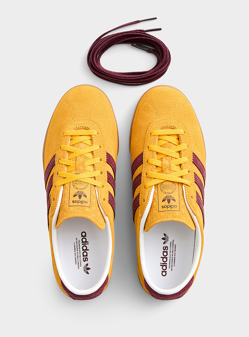 Adidas Originals: Le sneaker Gazelle Lo Pro su&egrave;de jaune et bordeaux Femme Jaune pour femme