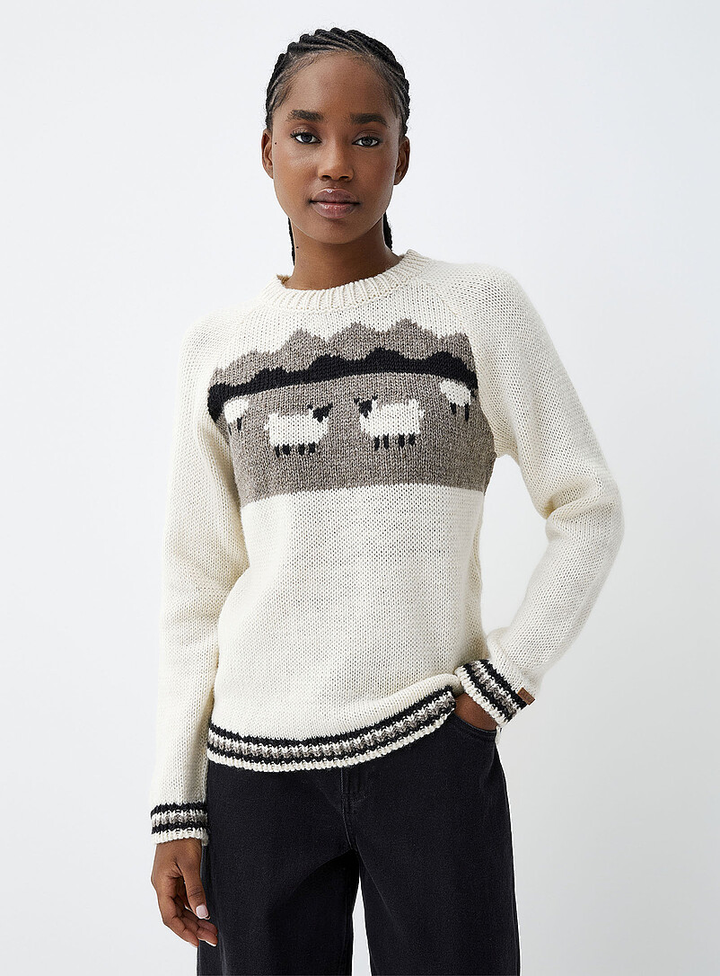 Striped & Patterned Sweaters for Women | Simons Canada