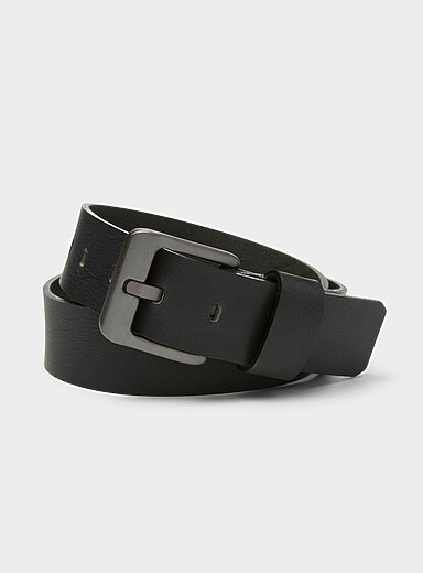 La ceinture en cuir boucle carr&eacute;e