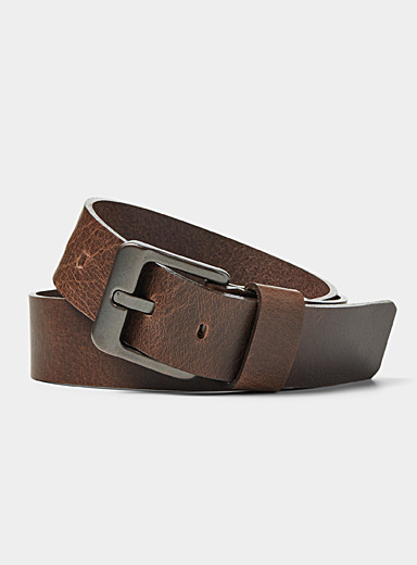 Square buckle leather belt