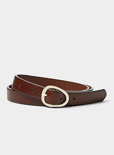 Organic oval-buckle leather slim belt