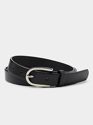 La fine ceinture cuir boucle demi-ovale