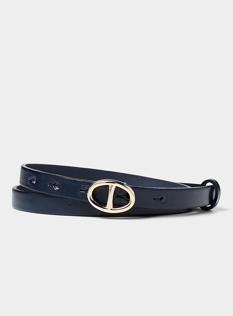 Oval-Buckle Thin Leather Belt