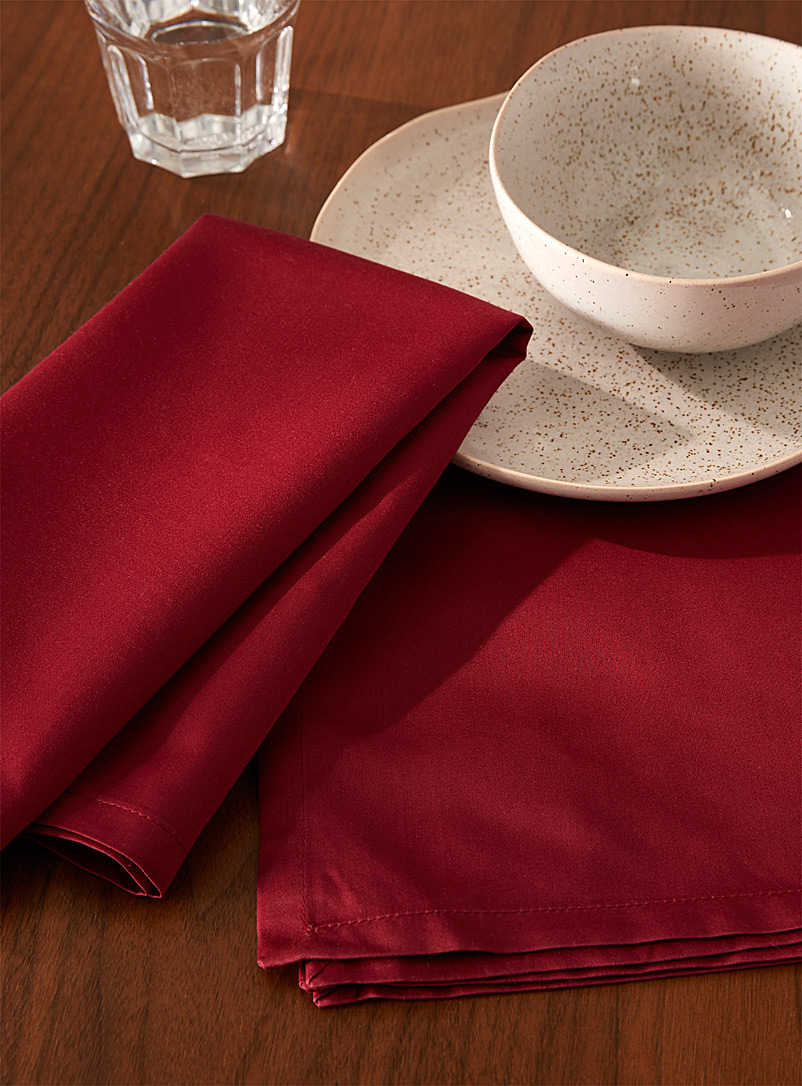 Simons Maison: Les serviettes de table satinées bordeaux Ensemble de 2 Rouge foncé-vin-rubis