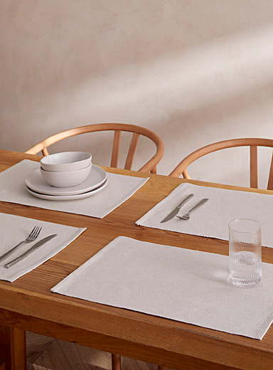 Coloured placemats Set of 4