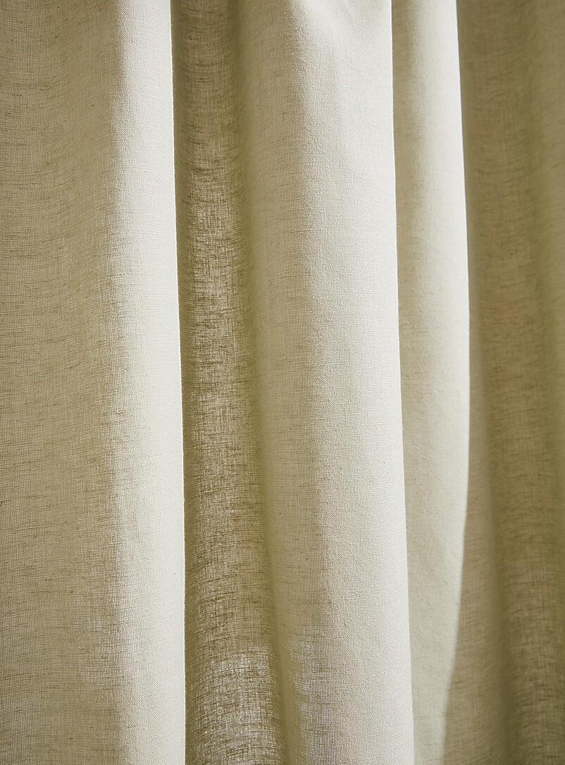 Simons Maison Green Touch of linen shower curtain