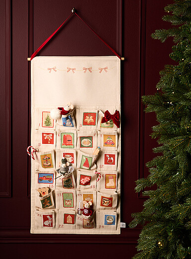 Fabric Advent wall calendar with pockets <b>Christmas Collection</b>