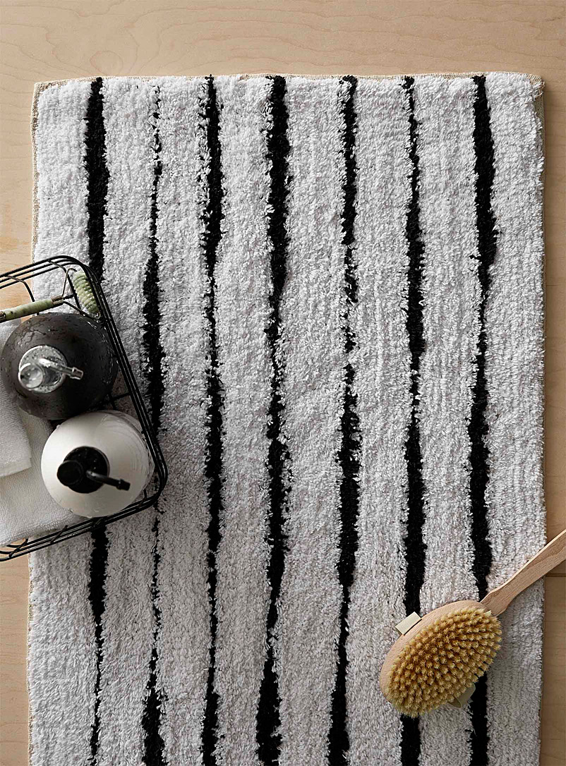 Simons Maison: Le tapis de bain zébré 50 x 80 cm Blanc à motifs
