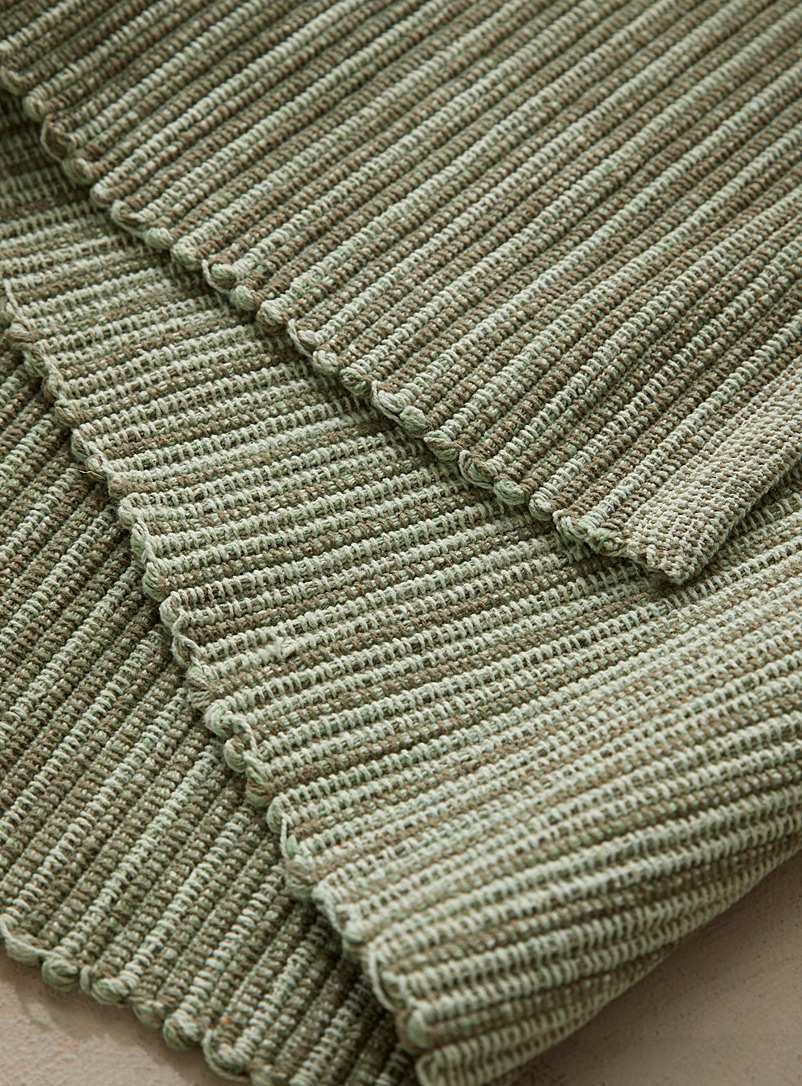 Simons Maison: Le tapis rayures relief coton retransform&eacute; Voir nos formats offerts Sable