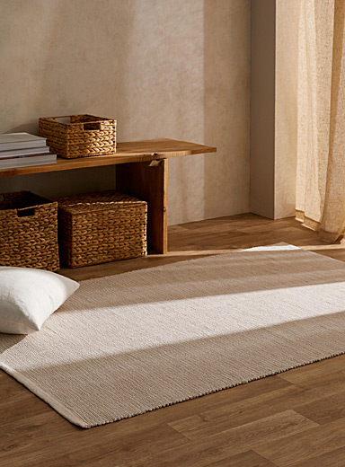 Le tapis rayures relief coton retransform&eacute; 120 x 180 cm