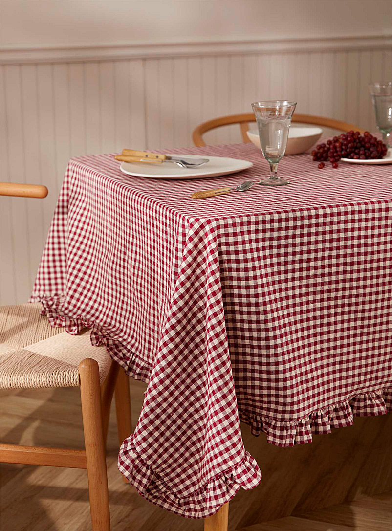 La bonne table, toujours habillée d'une nappe - RESUINSA
