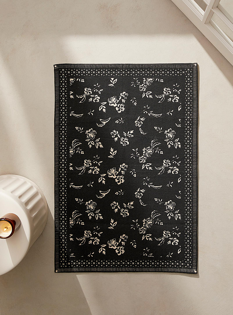 Simons Maison: Le petit tapis floral coton retransformé 60 x 90 cm Noir à motifs