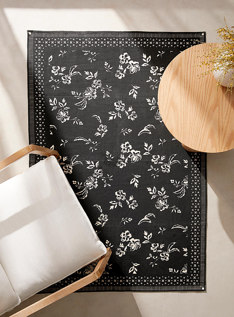 Simons Maison: Le tapis floral coton retransformé 120 x 180 cm Noir à motifs
