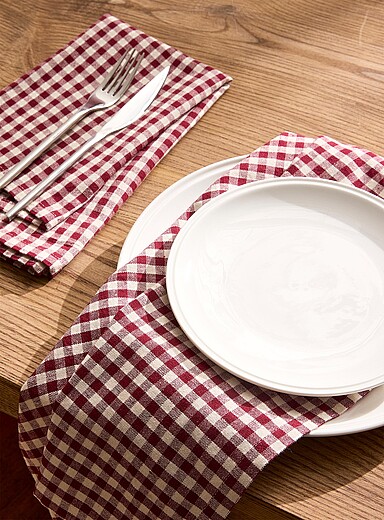 Burgundy gingham napkins Set of 2
