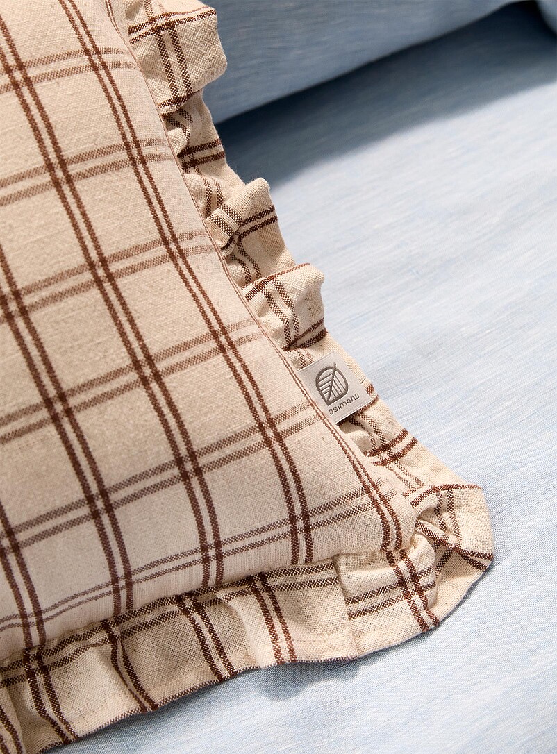 Simons Maison: Le coussin carreaux et frison m&eacute;lange de lin 30 x 50 cm Brun &agrave; motifs