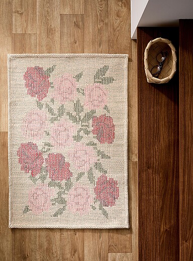 Simons Maison Assorted Embroidered flowers woven rug 60 x 90 cm