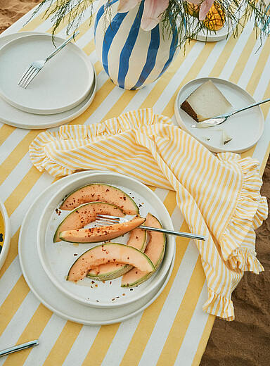 Sunshine-stripe napkin