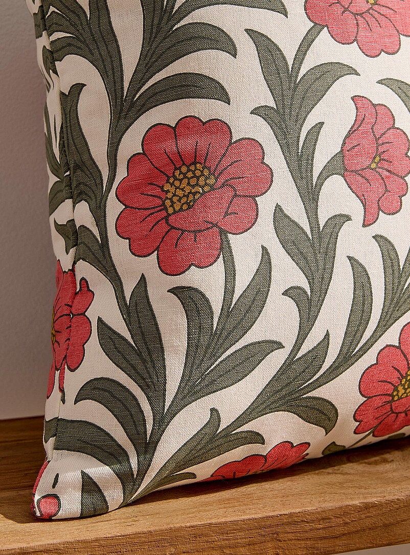 Simons Maison: Le coussin d&eacute;houssable fleurs corail m&eacute;lange de lin 50 x 50 cm Vert &agrave; motifs