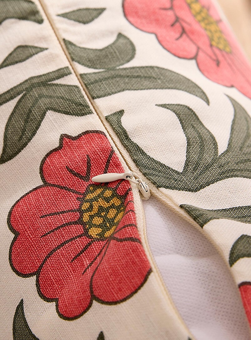 Simons Maison: Le coussin d&eacute;houssable fleurs corail m&eacute;lange de lin 50 x 50 cm Vert &agrave; motifs