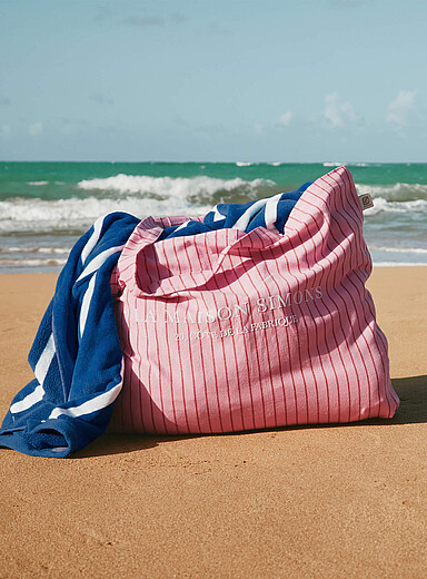 La Maison Simons shopping bag