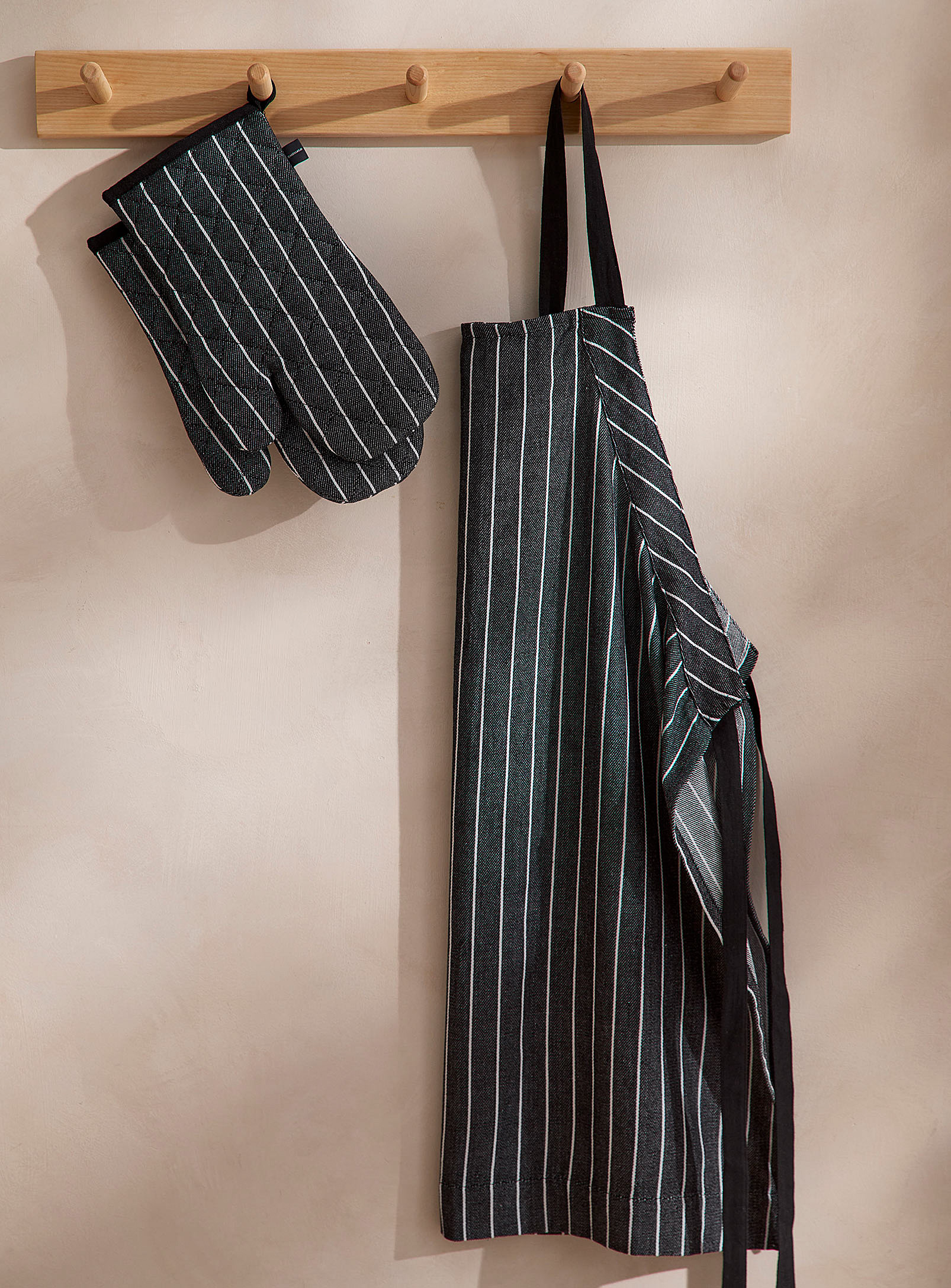 Simons Maison Pinstriped Organic Cotton Accessories In Black And White