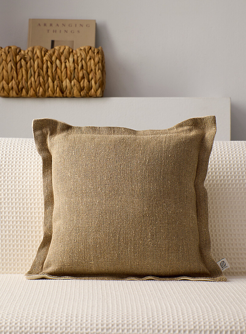 Pure linen ruffled removable-cover cushion 45 x 45 cm product image (primary)