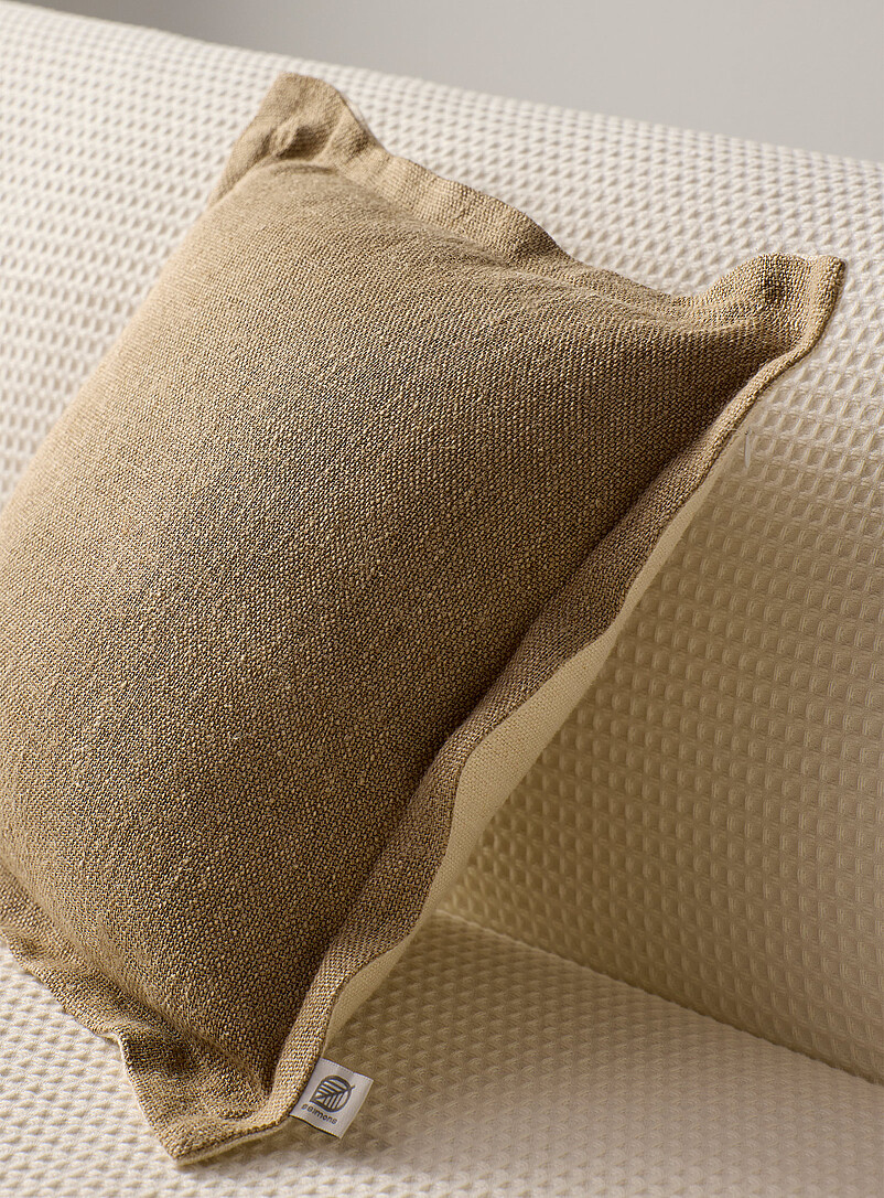 Pure linen ruffled removable-cover cushion 45 x 45 cm product image 2
