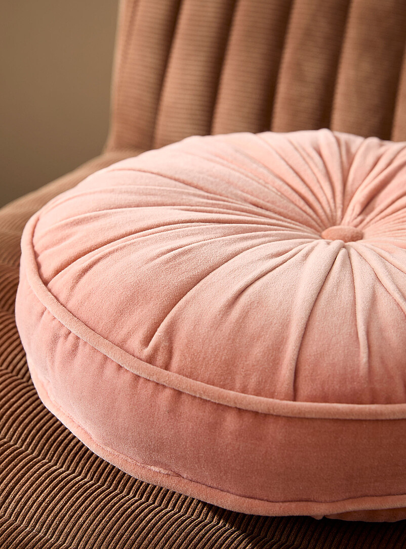 Soft velvet drape round cushion 44 cm in diameter product image 2