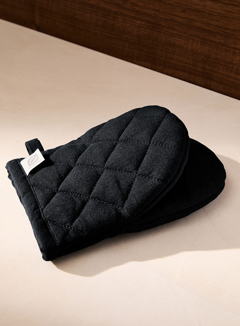 Small Plain Oven Mitt