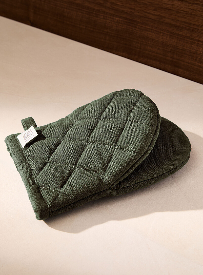 Small Plain Oven Mitt