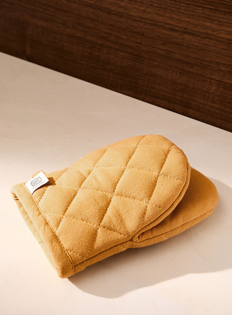 Small Plain Oven Mitt