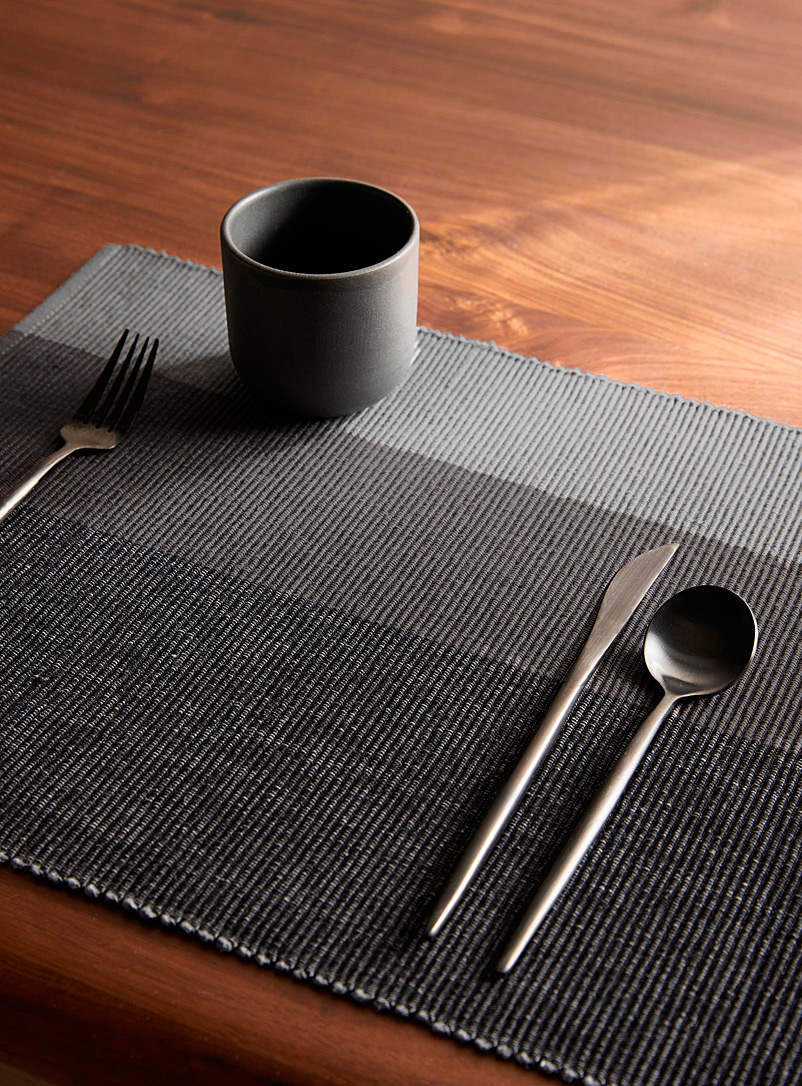 Block-stripe placemat product image (primary)