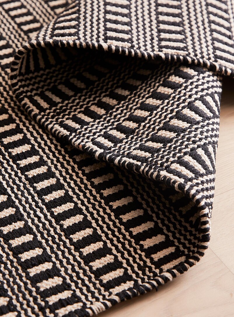 Graphic stripes woven rug 120 x 180 cm product image 2