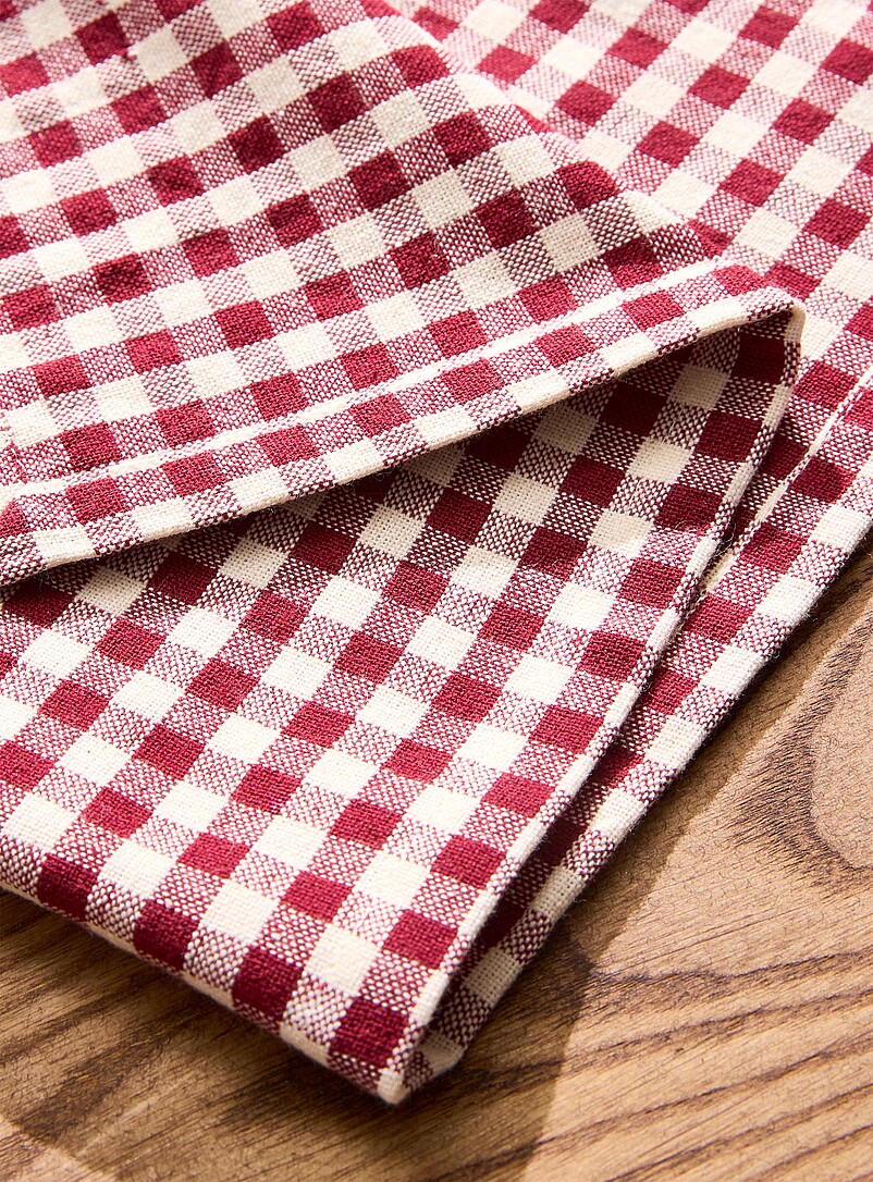Burgundy gingham napkins Set of 2 product image 2