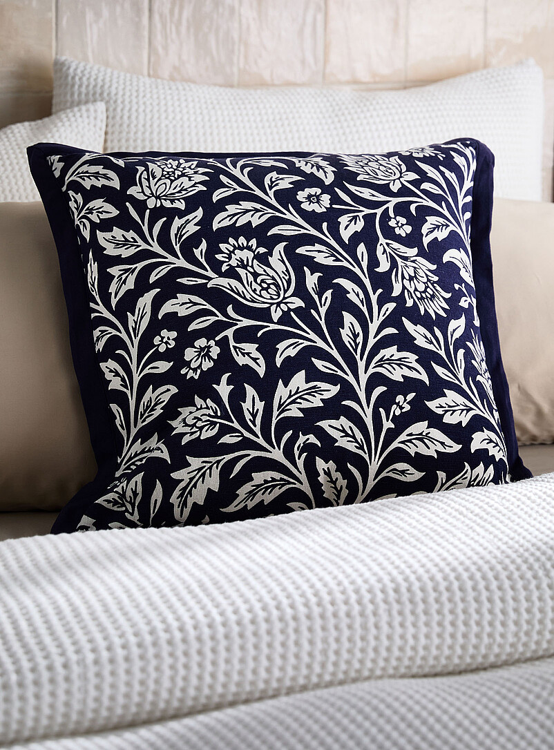 Contrasting Flowers Linen-Blend Removable-Cover Cushion 50 X 50 Cm