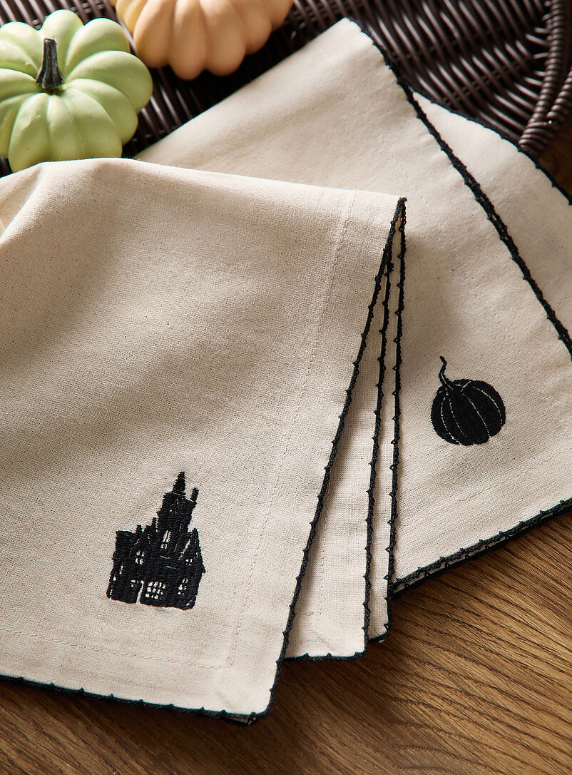 Pumpkins embroidered napkin Halloween Collection product image 3