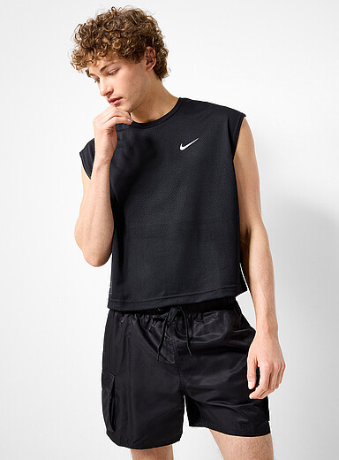 Nike Swim: Le t-shirt de bain sans manches carr&eacute; perfor&eacute; Noir pour homme