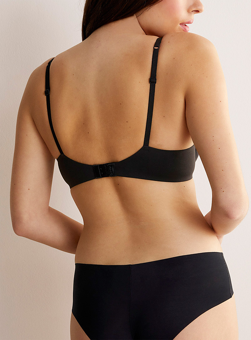 Calvin Klein: Le plongeant seconde peau Perfectly Fit Noir pour femme