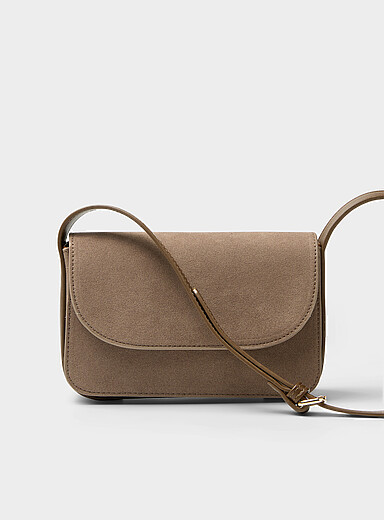 Simons: Le sac bandouli&egrave;re &eacute;pur&eacute; Noir pour femme
