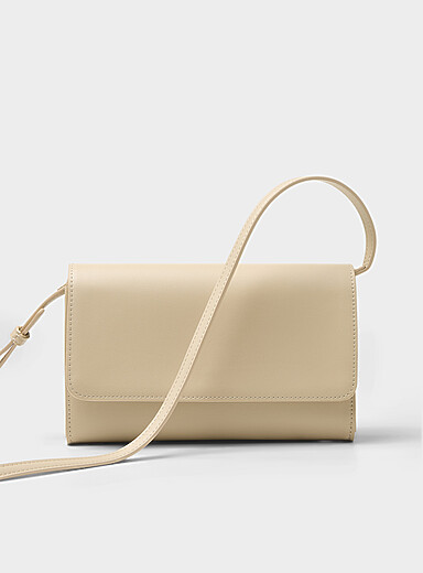 La pochette minimaliste organis&eacute;e