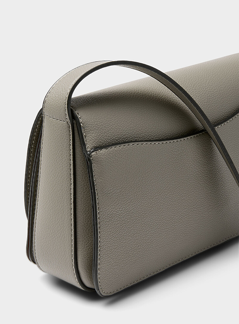 Simons: Le sac bandouli&egrave;re structur&eacute; Noir pour femme
