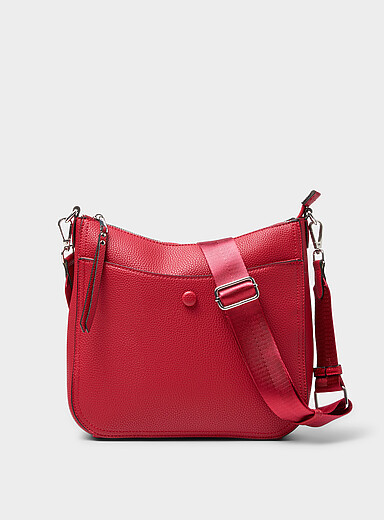 Le sac bandouli&egrave;re d&eacute;tails m&eacute;talliques