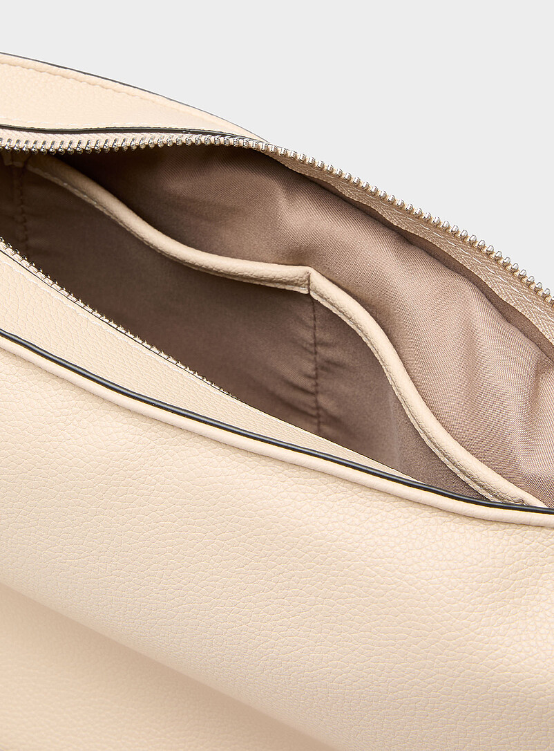 Simons: Le sac demi-lune grenu Ivoire - Beige cr&egrave;me pour femme