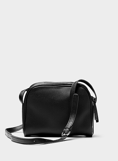 Le sac bandouli&egrave;re arrondi grenu