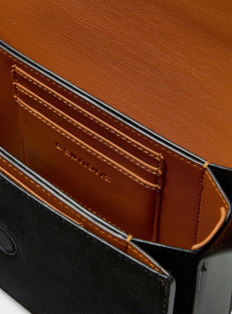 Minimalist crossbody bag product image 3