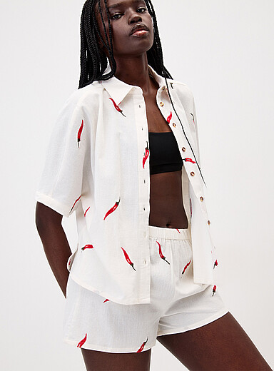 Embroidered peppers mini-short