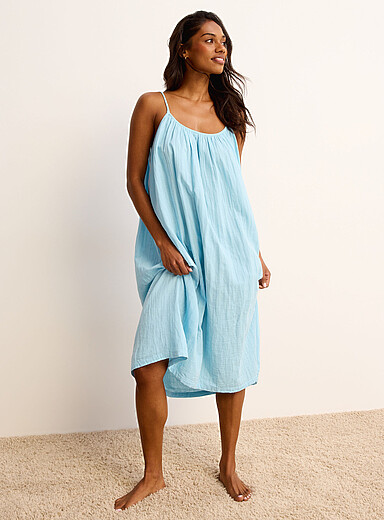 Long solid loose cotton-gauze nightgown