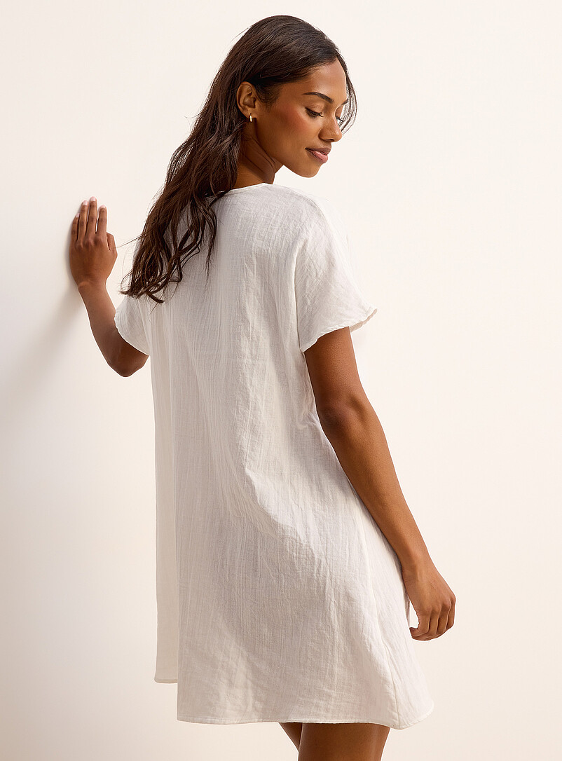 Miiyu White  Loose-fitting V-collar cotton-gauze nightgown for women